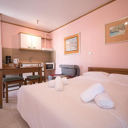 Appartement Tiny Studio Marousi Area à Athènes Extérieur photo